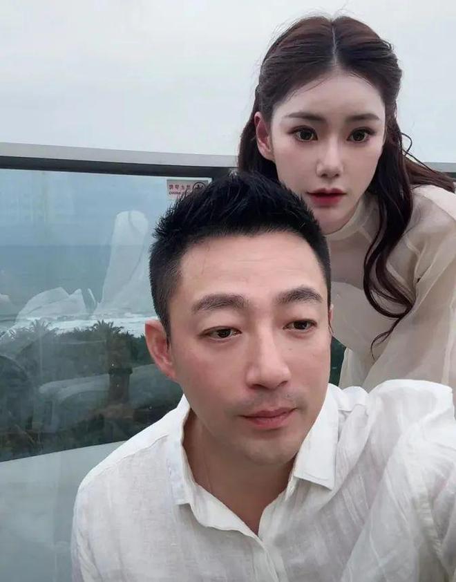 珠项链收藏千万名鞋她私下穿搭还很讲究J9真人游戏第一品牌大S戴27万珍(图4)