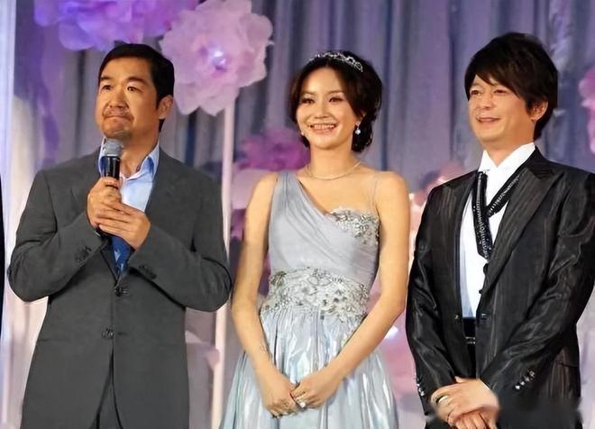 关6000家店亏40亿都是红颜祸水J9数字平台“一代鞋王”达芙妮没落(图2)