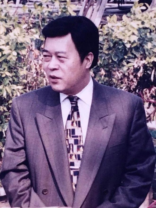 关6000家店亏40亿都是红颜祸水J9数字平台“一代鞋王”达芙妮没落(图21)